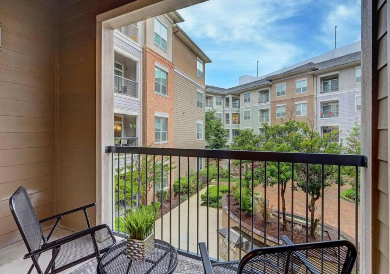 Inviting 2Br - Gym, Pool, Biz Center & Free Parking! Walk 2 Nrg Stadium! Near Med Ctr, Galleria, & Rice Village Houston Exterior photo