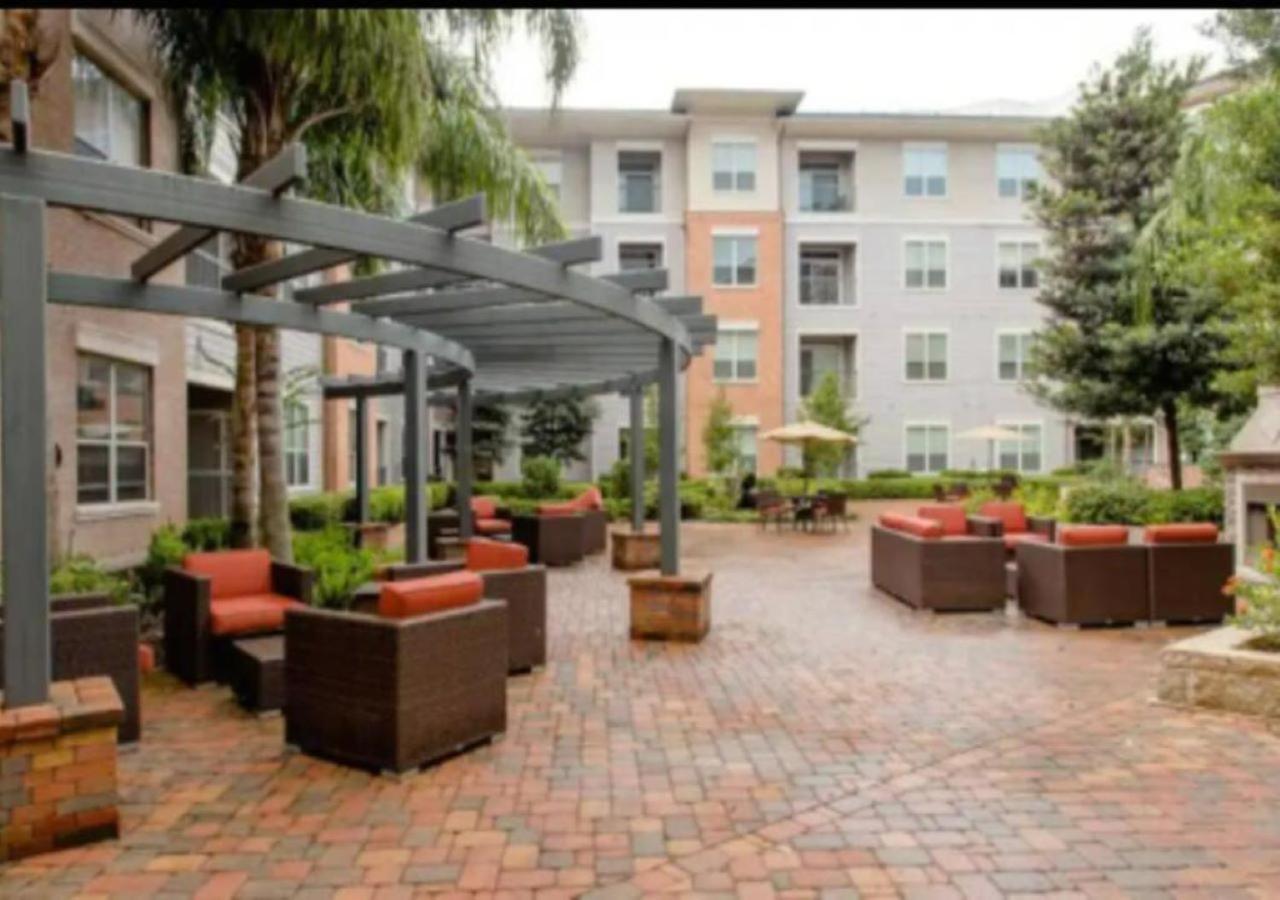 Inviting 2Br - Gym, Pool, Biz Center & Free Parking! Walk 2 Nrg Stadium! Near Med Ctr, Galleria, & Rice Village Houston Exterior photo