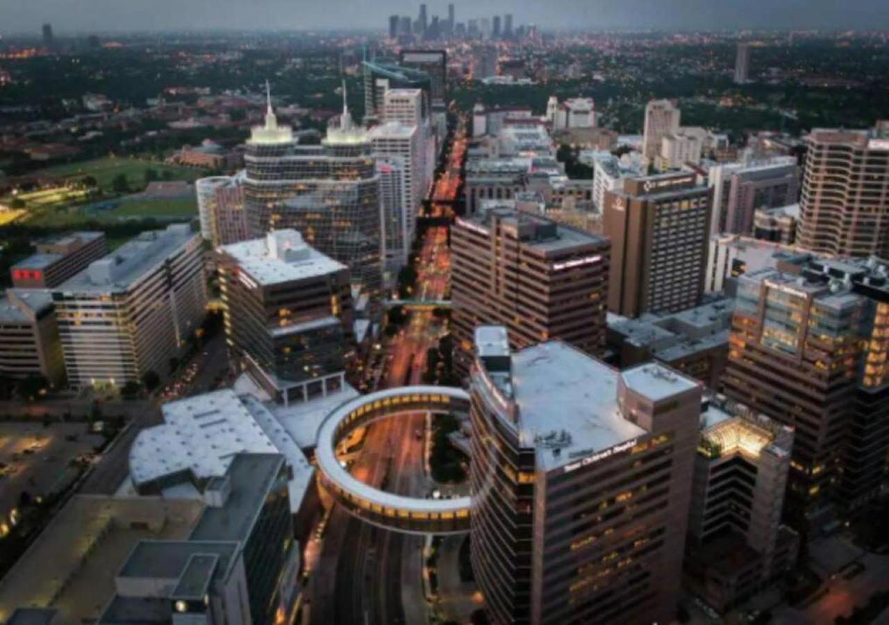 Inviting 2Br - Gym, Pool, Biz Center & Free Parking! Walk 2 Nrg Stadium! Near Med Ctr, Galleria, & Rice Village Houston Exterior photo