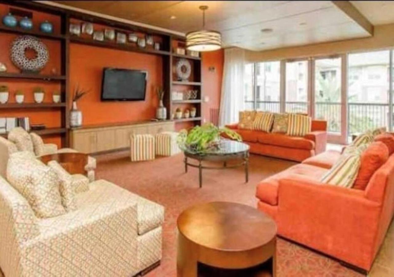 Inviting 2Br - Gym, Pool, Biz Center & Free Parking! Walk 2 Nrg Stadium! Near Med Ctr, Galleria, & Rice Village Houston Exterior photo