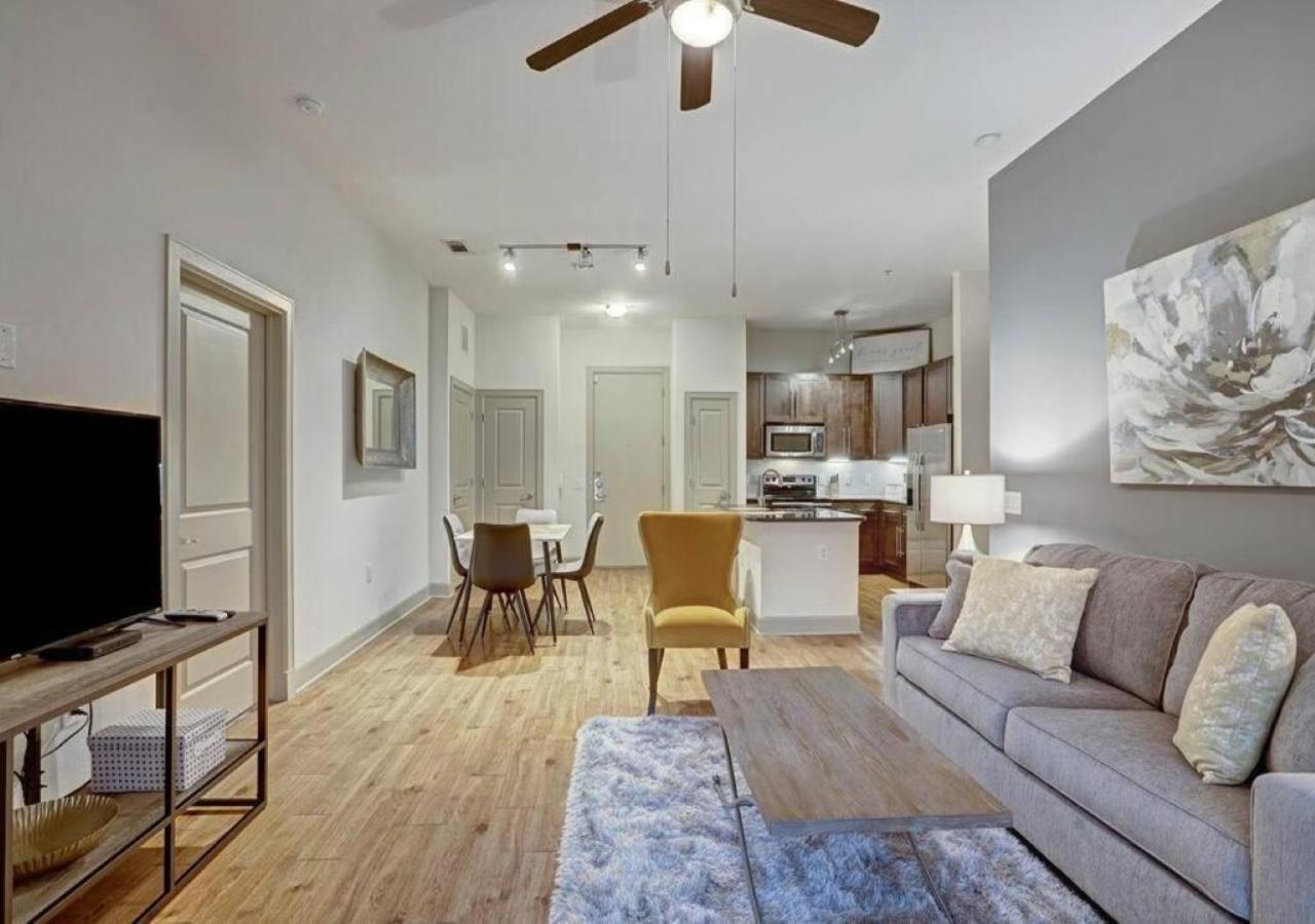 Inviting 2Br - Gym, Pool, Biz Center & Free Parking! Walk 2 Nrg Stadium! Near Med Ctr, Galleria, & Rice Village Houston Exterior photo